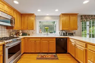 19 Huntingdon Rd, Lynnfield, MA 01940 - Photo 16