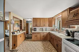 266 W Main St, Dudley, MA 01571 - Photo 22