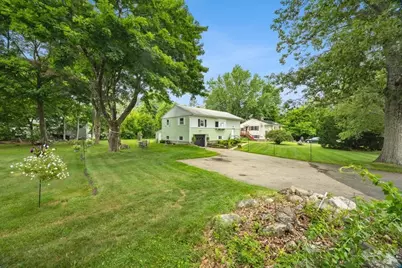 266 W Main St, Dudley, MA 01571 - Photo 30