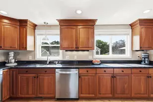 29 Wright Cir, Attleboro, MA 02703 - Photo 6