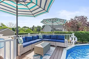 29 Wright Cir, Attleboro, MA 02703 - Photo 2
