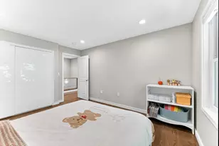 142 Edinboro St, Newton, MA 02460 - Photo 30