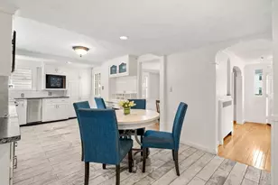 88 Elm St, Milton, MA 02186 - Photo 6