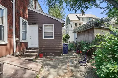 25 Bradbury Street, Boston, MA 02134 - Photo 32