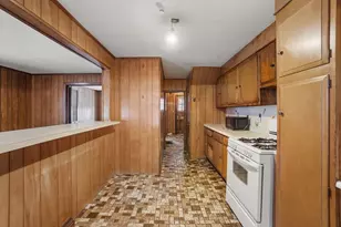 25 Bradbury St, Boston, MA 02134 - Photo 8