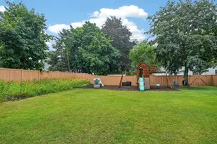 17 Pilgrim Way, Walpole, MA 02032 - Photo 30