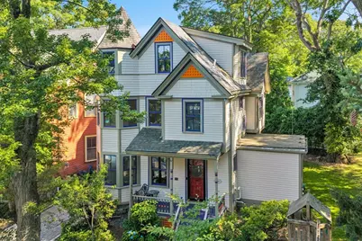 20 Albion Pl, Newton, MA 02459 - Photo 2
