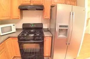 52 Tulip Cir, Grafton, MA 01560 - Photo 2