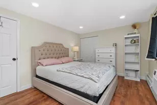 208 Bishop Dr, Framingham, MA 01702 - Photo 16