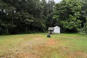 899 Plymouth St, Middleborough, MA 02346 - Photo 2