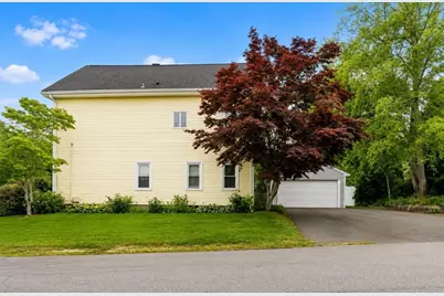 90 Oak St #2, Middleborough, MA 02346 - Photo 2