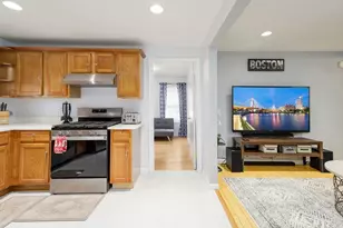 8 Myrtle Ave, Braintree, MA 02184 - Photo 4