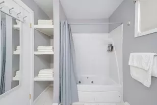 8 Myrtle Ave, Braintree, MA 02184 - Photo 12