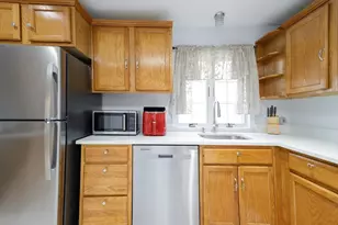 8 Myrtle Ave, Braintree, MA 02184 - Photo 6