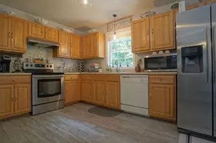 142 Jasper, Springfield, MA 01109 - Photo 6