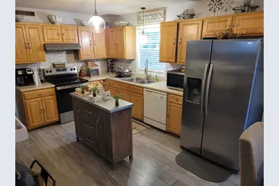 142 Jasper, Springfield, MA 01109 - Photo 4