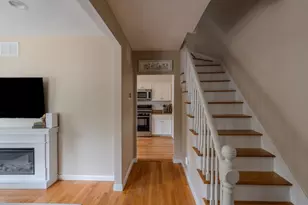 3 Winter Pl, Melrose, MA 02176 - Photo 8