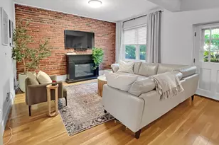 92 Florida St, Boston, MA 02124 - Photo 2