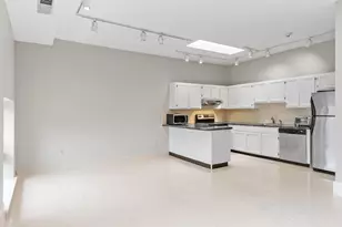 54 Forest St, Medford, MA 02155 - Photo 4