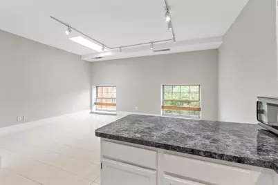 54 Forest St #412, Medford, MA 02155 - Photo 8