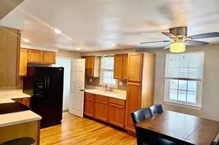 18 Dana Rd, Peabody, MA 01960 - Photo 12