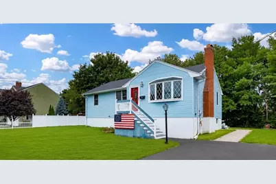 18 Dana Rd, Peabody, MA 01960 - Photo 2