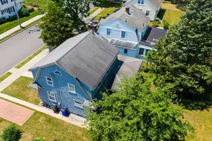 564 Montgomery St, Fall River, MA 02720 - Photo 6