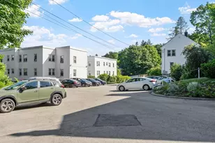 3 Ureco Ter Portfolio, Worcester, MA 01602 - Photo 2