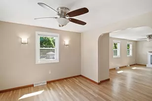 31 Carlisle St, Chelmsford, MA 01824 - Photo 28