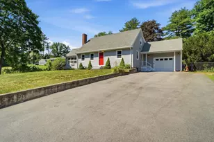 31 Carlisle St, Chelmsford, MA 01824 - Photo 1