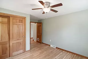 31 Carlisle St, Chelmsford, MA 01824 - Photo 32
