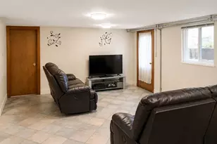 24 Bencliffe, Newton, MA 02466 - Photo 4