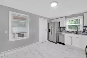 38 Tinkham Rd, Springfield, MA 01129 - Photo 8