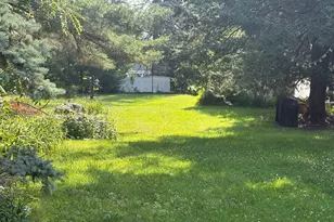 12 Nelson Pl, Worcester, MA 01605 - Photo 10