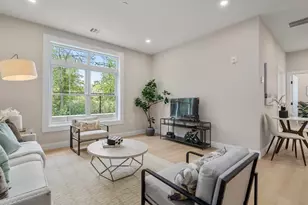 7 Cross St, Wilmington, MA 01887 - Photo 2