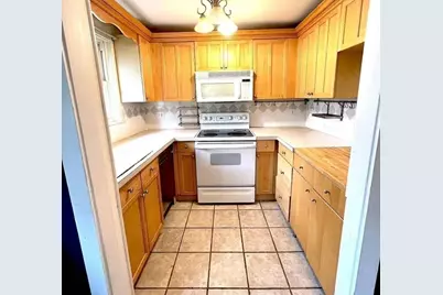200 Maple Street #2, Boston, MA 02132 - Photo 6