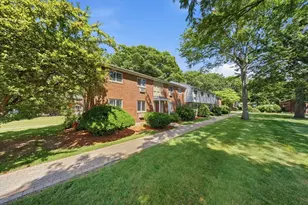 18 Wilson Dr, Framingham, MA 01702 - Photo 32