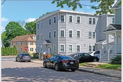 2 Coburn St, Framingham, MA 01702 - Photo 10