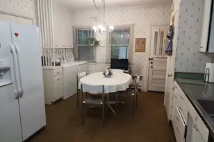 58 Rockland St, Springfield, MA 01118 - Photo 10