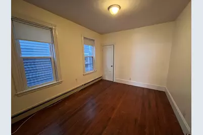 403 E 7th #1, Boston, MA 02127 - Photo 4