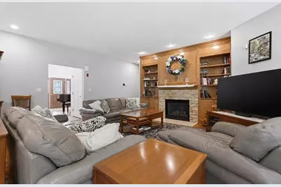 15 Long Pasture Rd, North Andover, MA 01845 - Photo 8