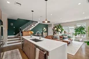 15 Wendeller St, Boston, MA 02127 - Photo 2