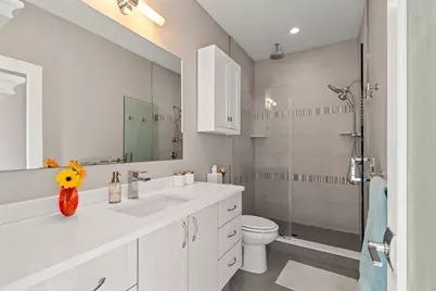 15 Wendeller St #2, Boston, MA 02127 - Photo 16