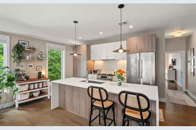 15 Wendeller St #2, Boston, MA 02127 - Photo 8