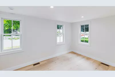 443 Merrimac St, Newburyport, MA 01950 - Photo 24