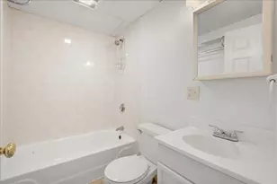 19 Harris St, Boston, MA 02109 - Photo 10