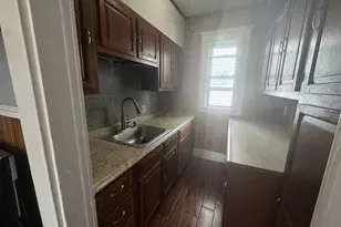 234 W 6th St, Lowell, MA 01850 - Photo 16