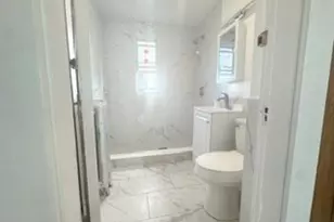 234 W 6th St, Lowell, MA 01850 - Photo 10