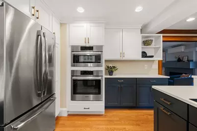 14 Flint Rd #14, Watertown, MA 02472 - Photo 4
