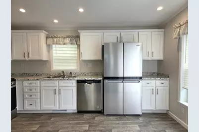 1540 Broadway #28, Raynham, MA 02767 - Photo 8